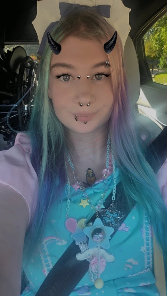 GIF аз тарафи Anastasia бор шуд