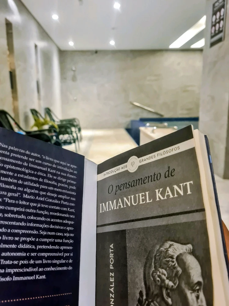 Sabadou com meu amigo Kant