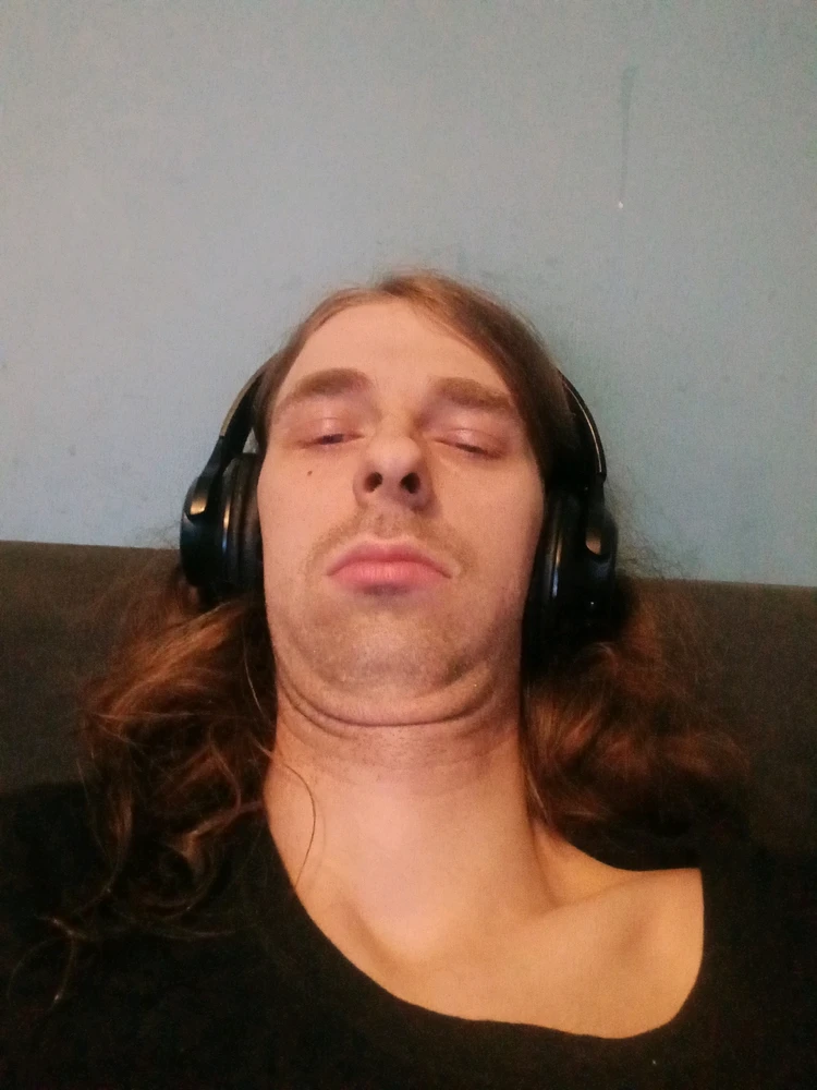 Anyone else just want to cuddle to stay warm tonight? It's damn chilly and I can't sleep :D