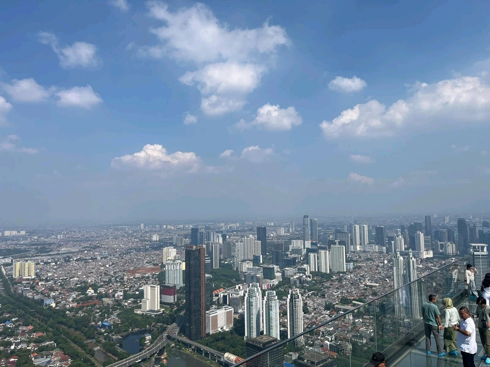 GIF diunggah oleh Zrf