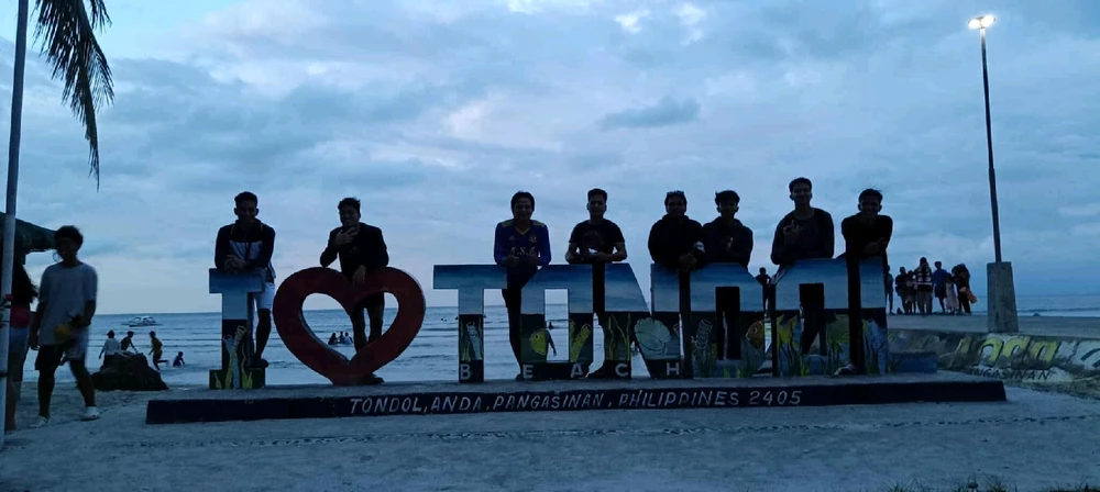 Reunited family again!😊❤️