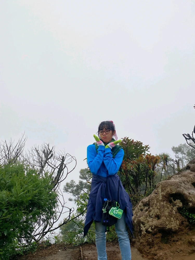 GIF diunggah oleh Orion Vupecula