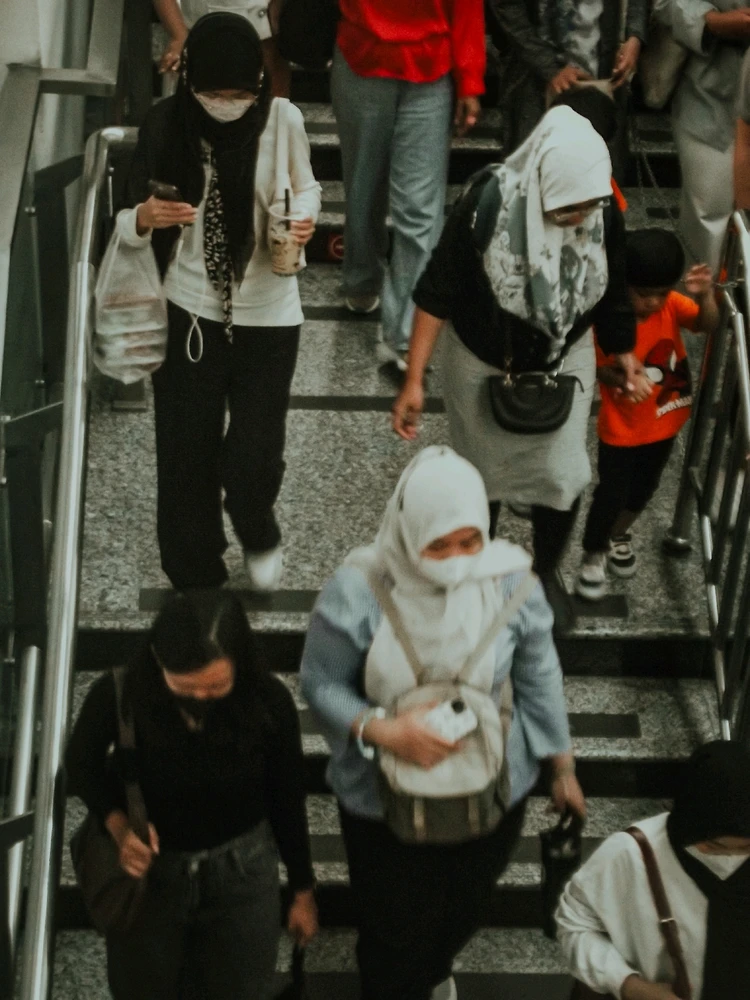 Random shoot Stasiun