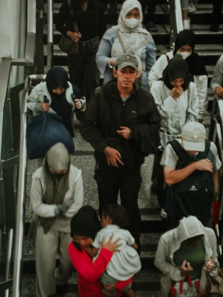 Random shoot Stasiun