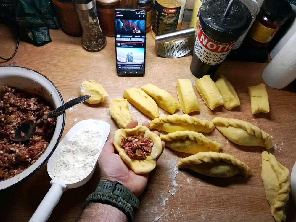 GIF na in-upload ni Vytokas