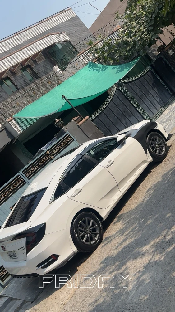 Sarfraz 上傳的 GIF