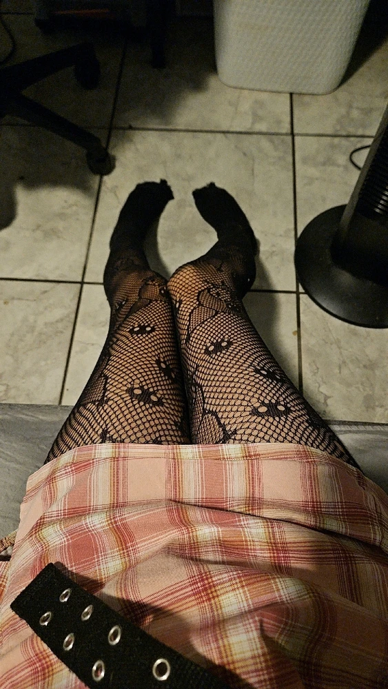 Today's outfit 🩷🤍🖤