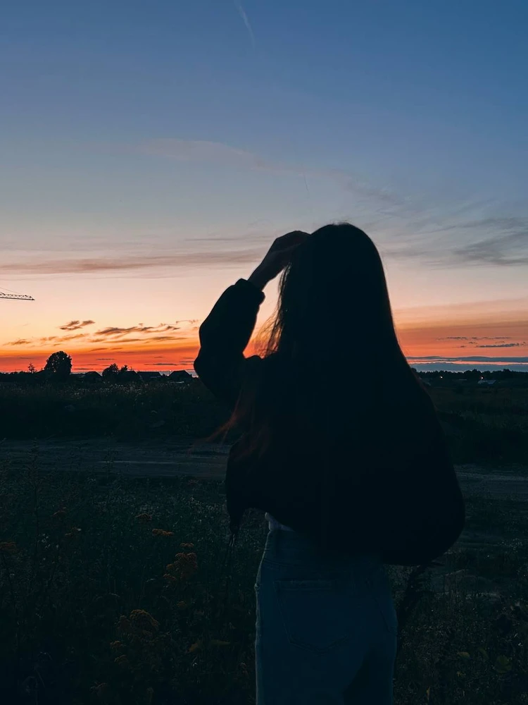 Sometimes happiness is just knowing that somewhere there is a person who thinks about you as warmly as you think about them❤️