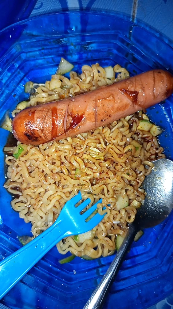 GIF diunggah oleh Paper