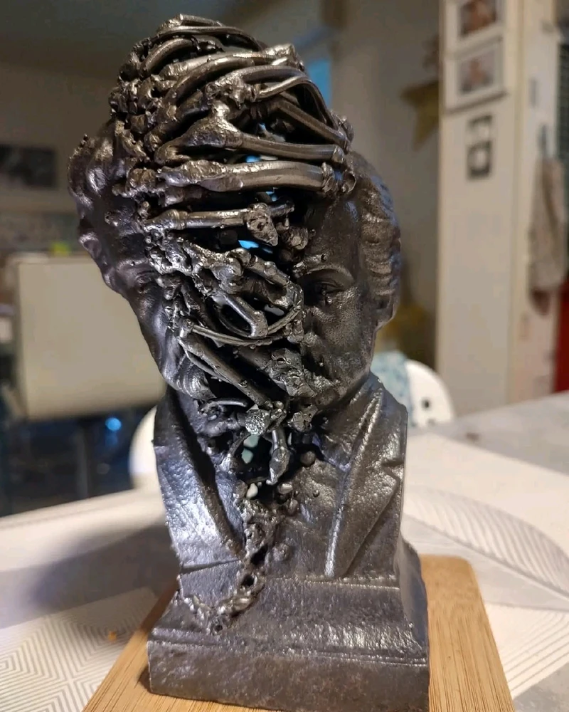 Lorsque nos vieux chenets reprennent vie pour traduire nos émotions. Techniques de sculpture de soudure 🖤