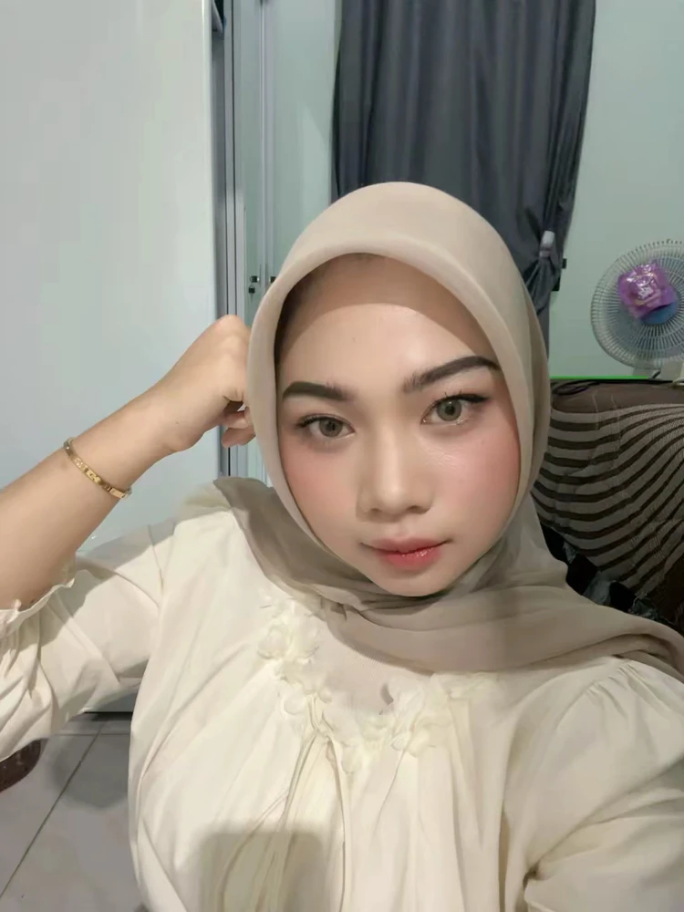 GIF diunggah oleh echaaa