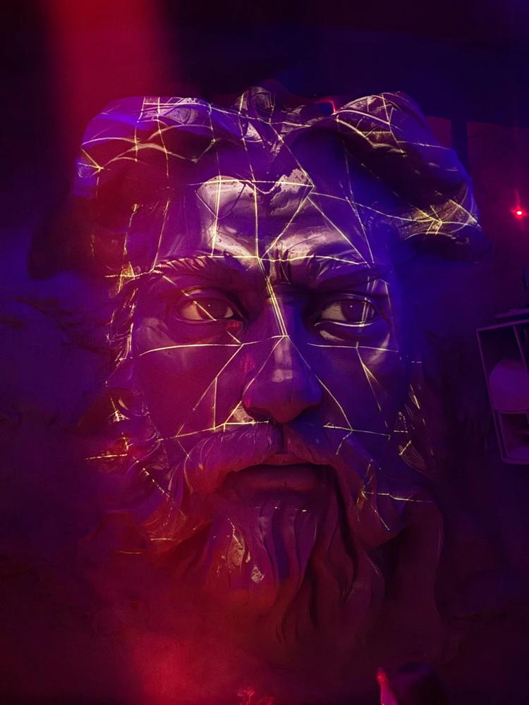 GIF uploaded by ‼️ APO 🍔🎬🌍🫂