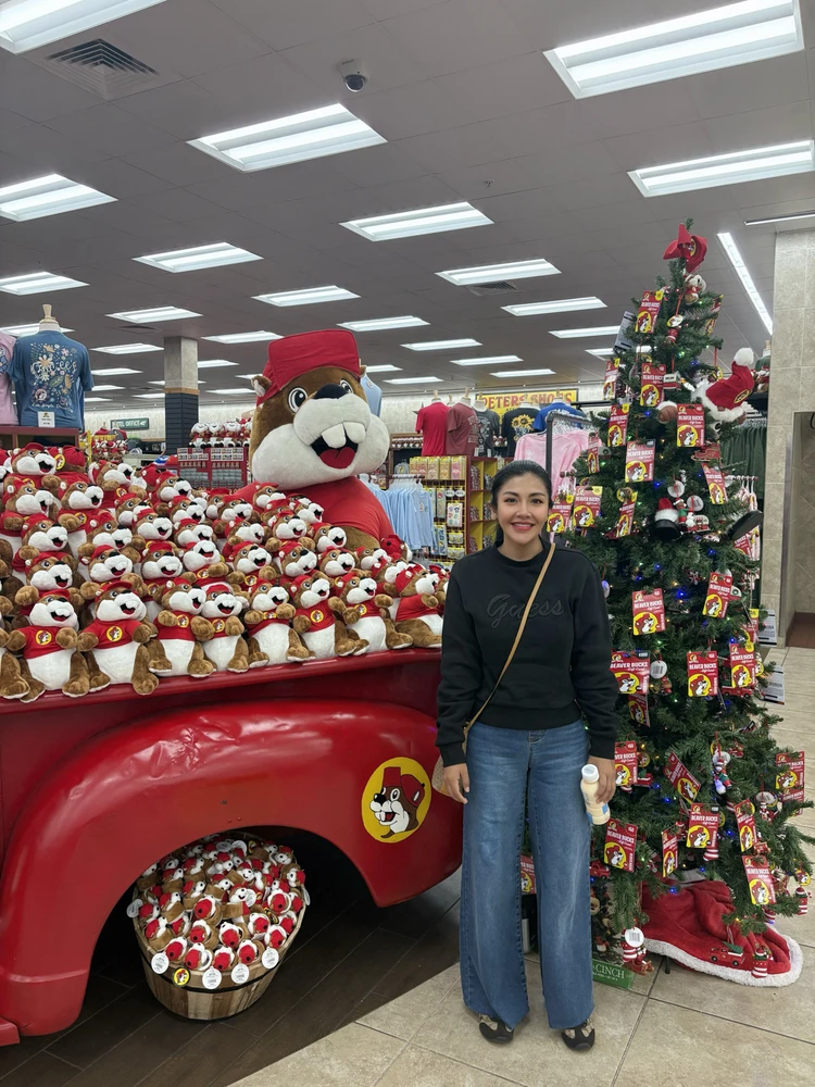 GIF uploaded by Bell