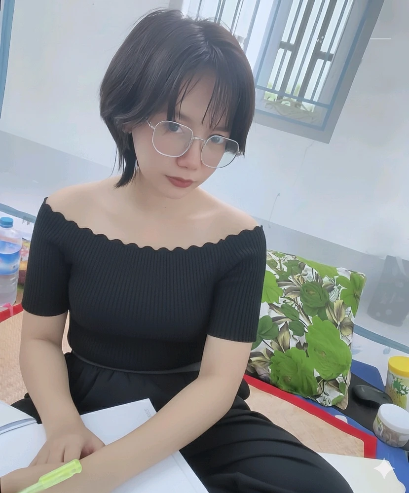 I'm the teacher, not one of the kids 🧐