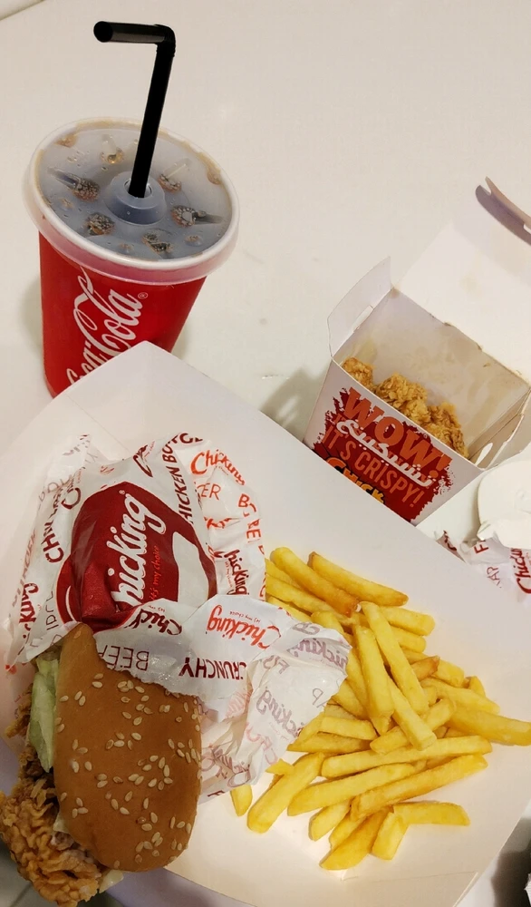 Good food, good mood & great night.. 😊