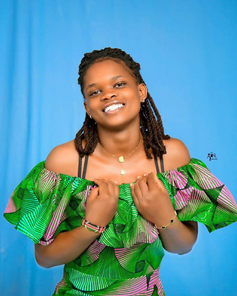 Just a girl 👧 in her era