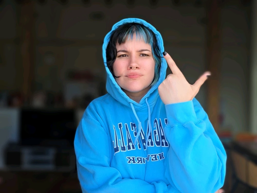 Its not clocking to you that im standing on business is it?