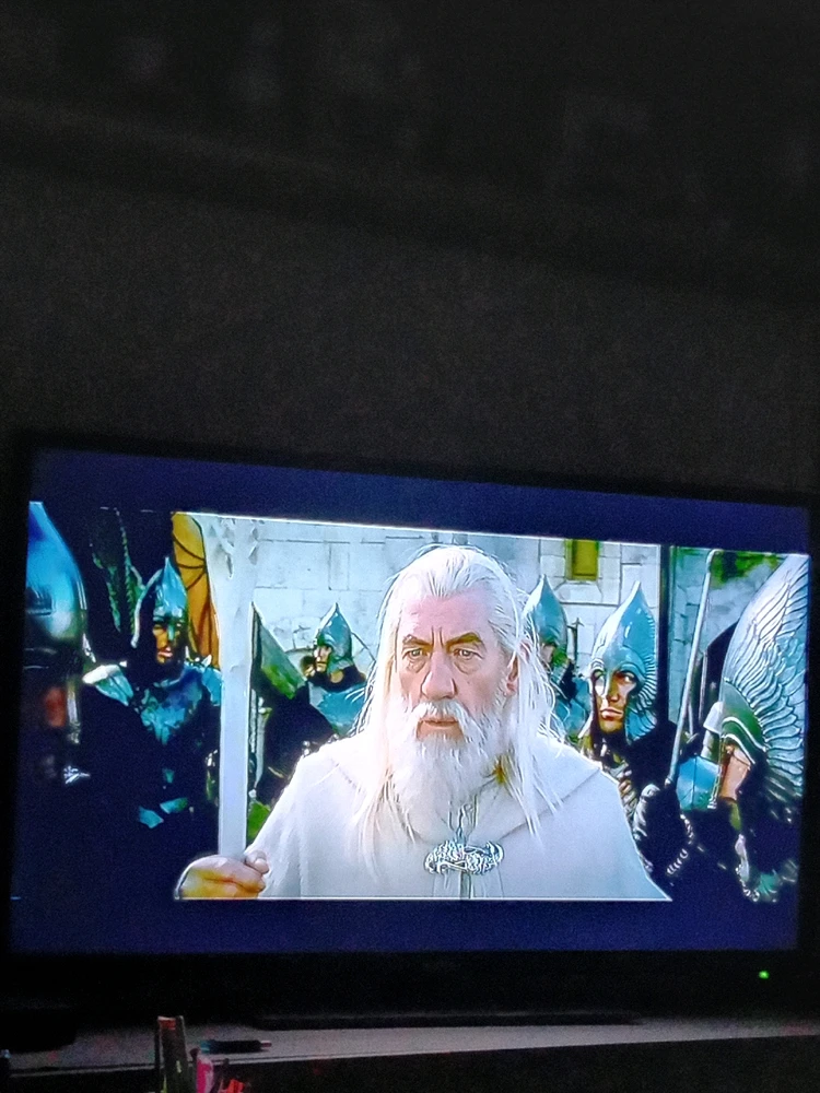 On continue la suite du seigneur des anneaux 😍