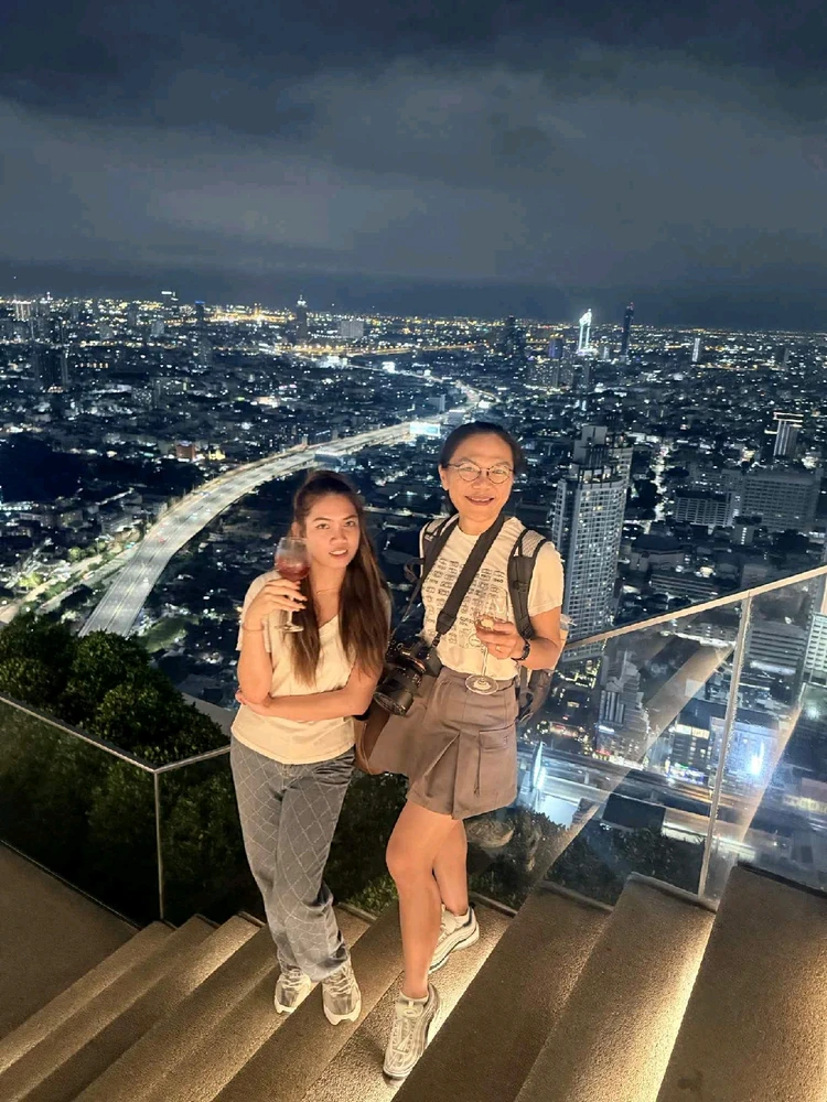Gi-upload ni Jasmine ang hulagway