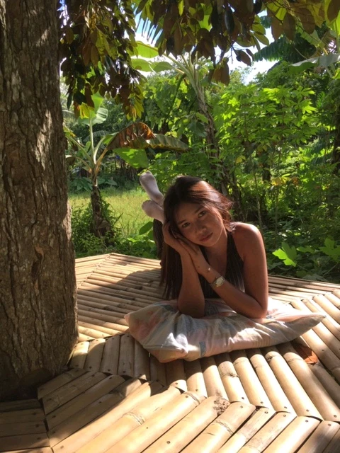 I need friends outside the Philippines