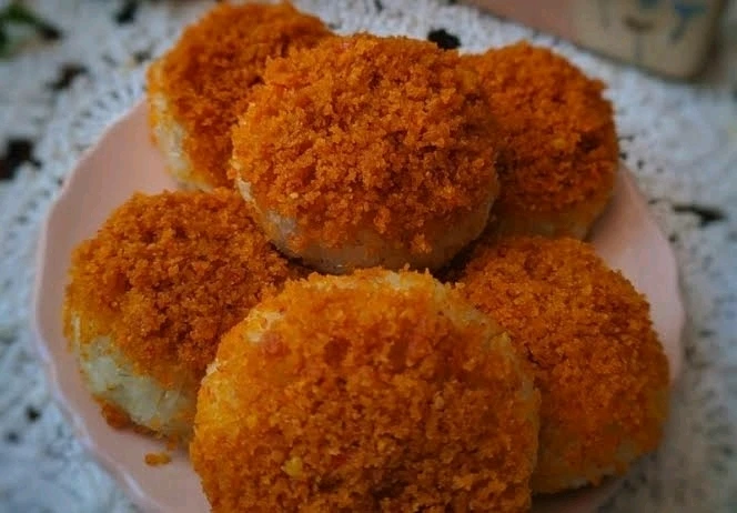 Yellow sticky rice ๐๐