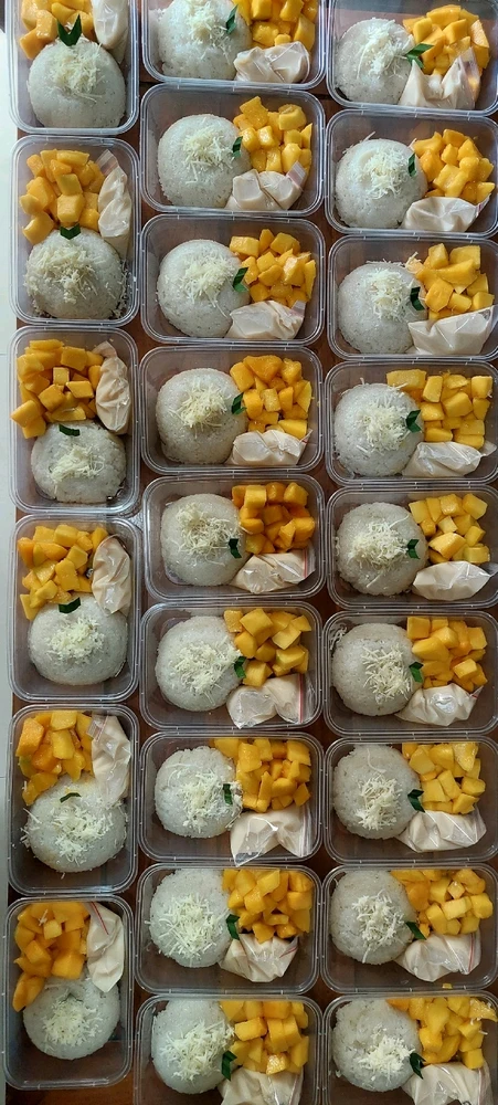 Manggo sticky rice