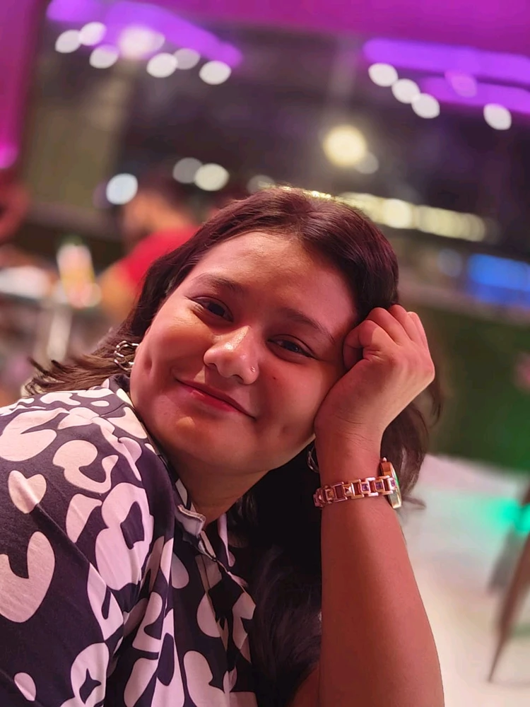 The night is more alive and more richly colored than the day✨💗