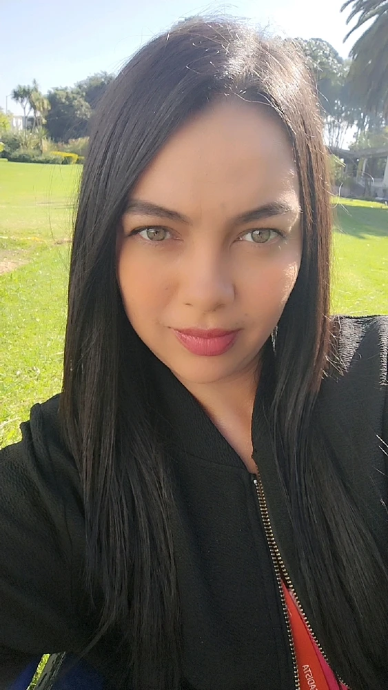 GIF uploaded by Andrea