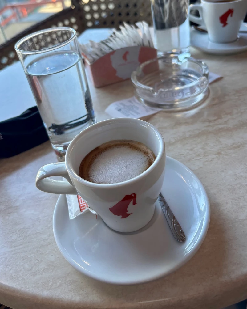 GIF încărcat de Edin