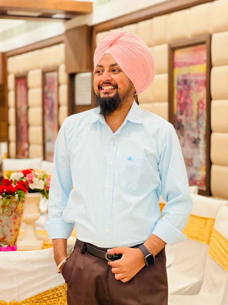 GIF gi-upload ni Daljit Singh