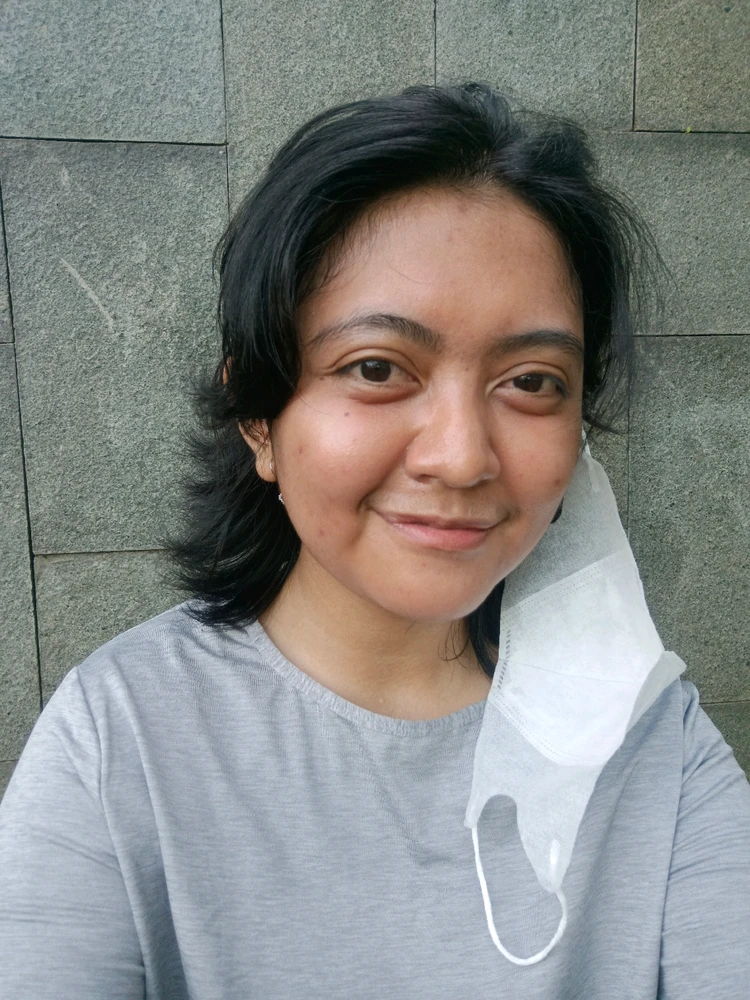 GIF diunggah oleh zara