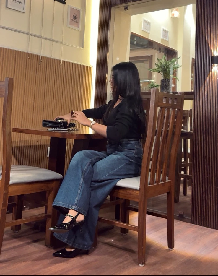 Their negative comments just prove you’re living rent-free in their minds. 💅