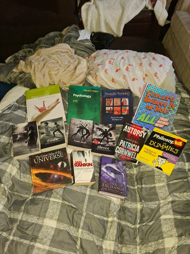 I got some new books!!