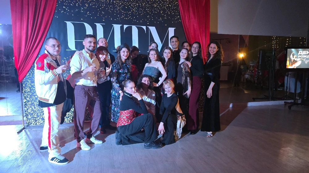 GIF загрузил Виталий