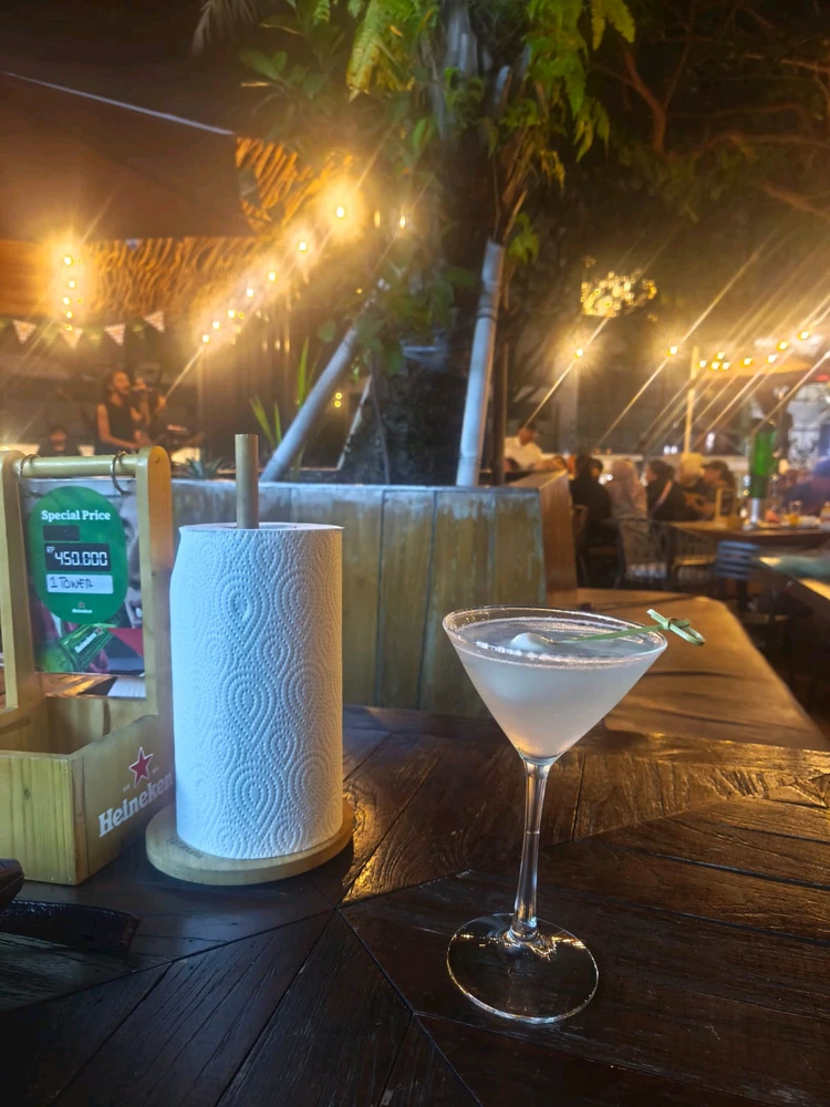 GIF diunggah oleh Ovie