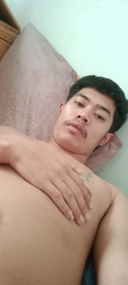 GIF อัปโหลดโดย เอิร์นลี่