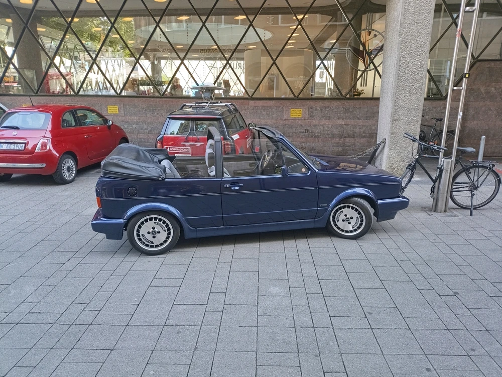 Old-timer located besides Old Cathedral of Cologne