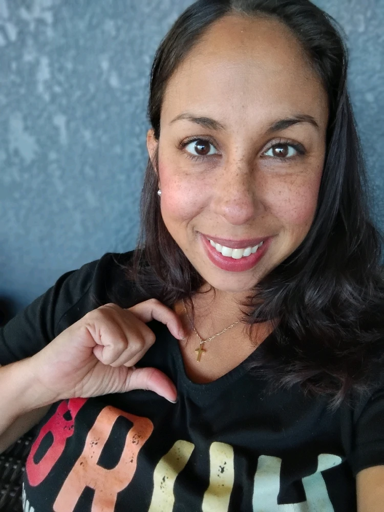 GIF uploaded by Yomari