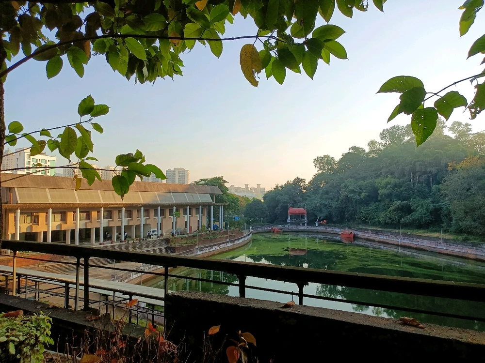 GIF uploaded by NOOR