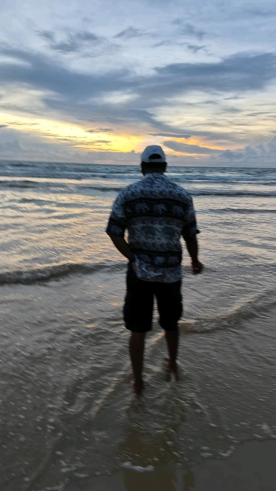 After knowing everyone in life, a person chooses is peace & solitude..!!