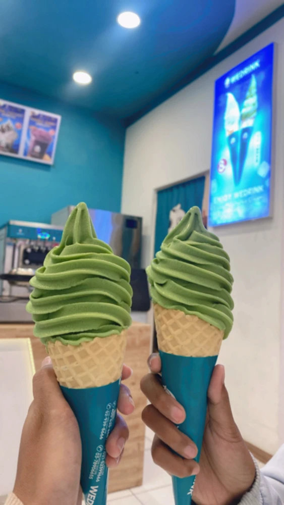 GIF diunggah oleh Olivia