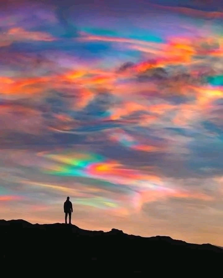 Cielo Arcoiris de una parte del Mundo