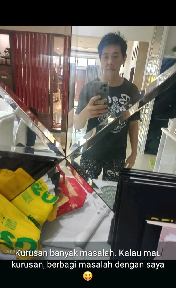 GIF diunggah oleh Dedy Hon