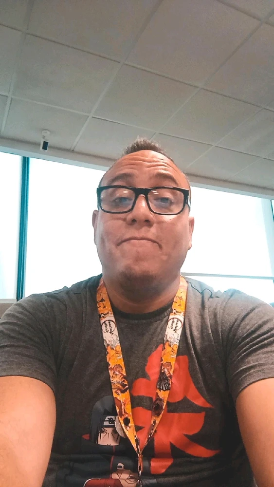 GIF gi-upload ni Geovannie Andrés