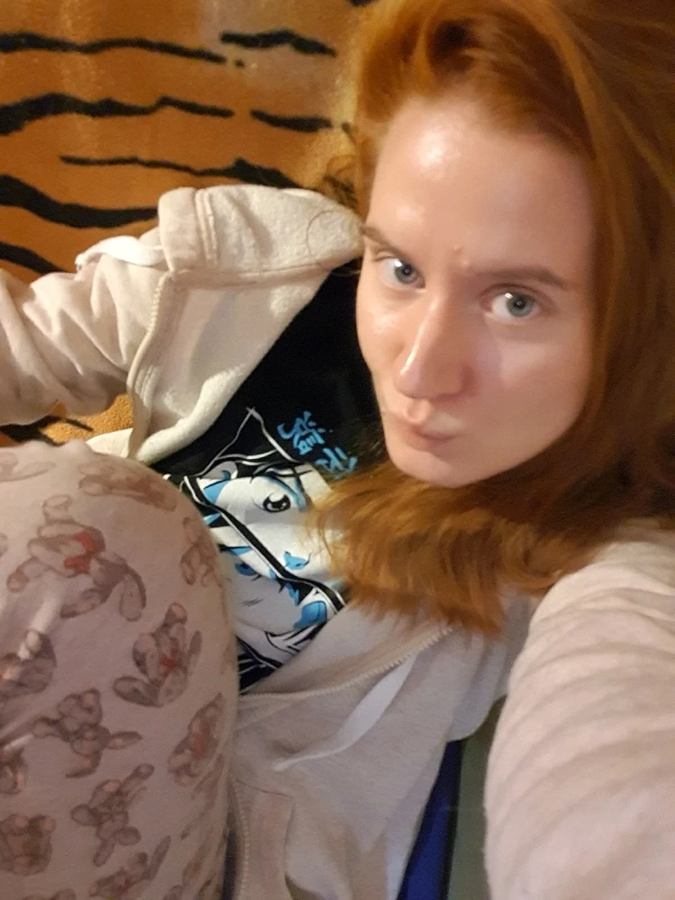 Suggest something that gives warmth in this cold period π¬