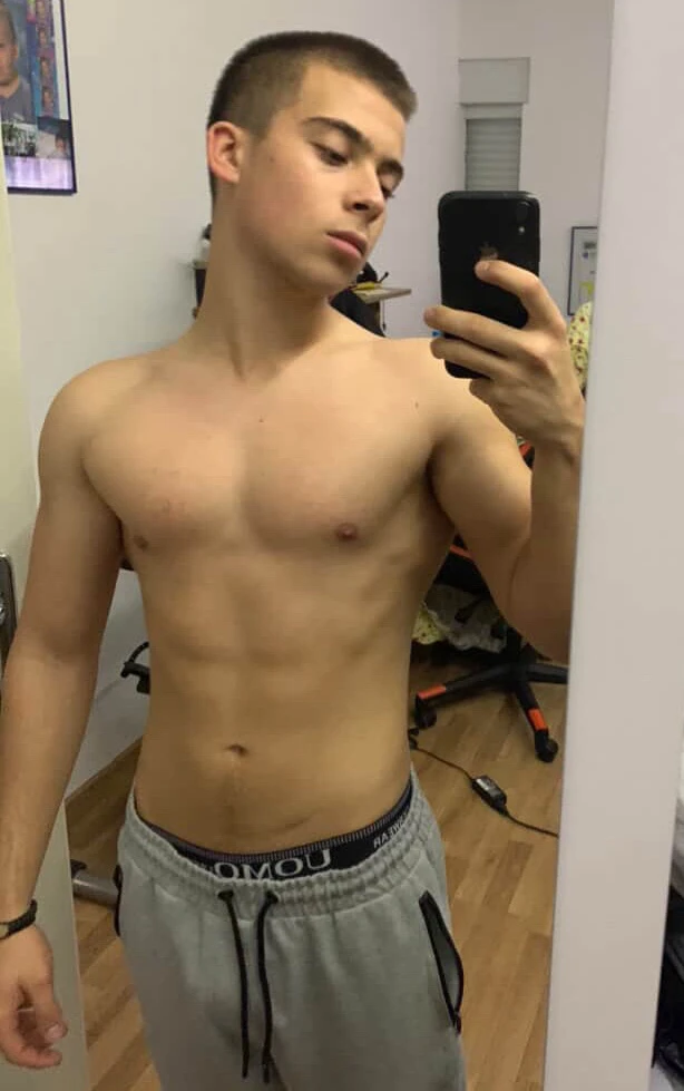 GIF otpremio/la Lazar