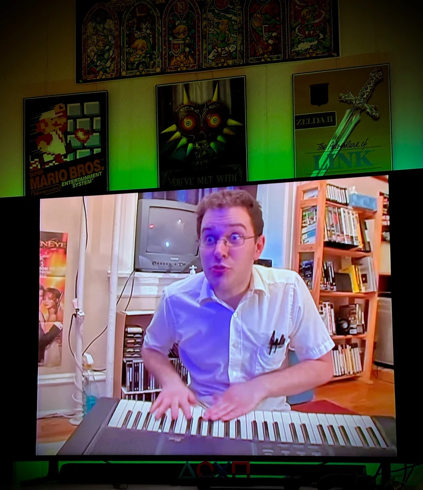 Anyone else enjoy watching AVGN over and over?