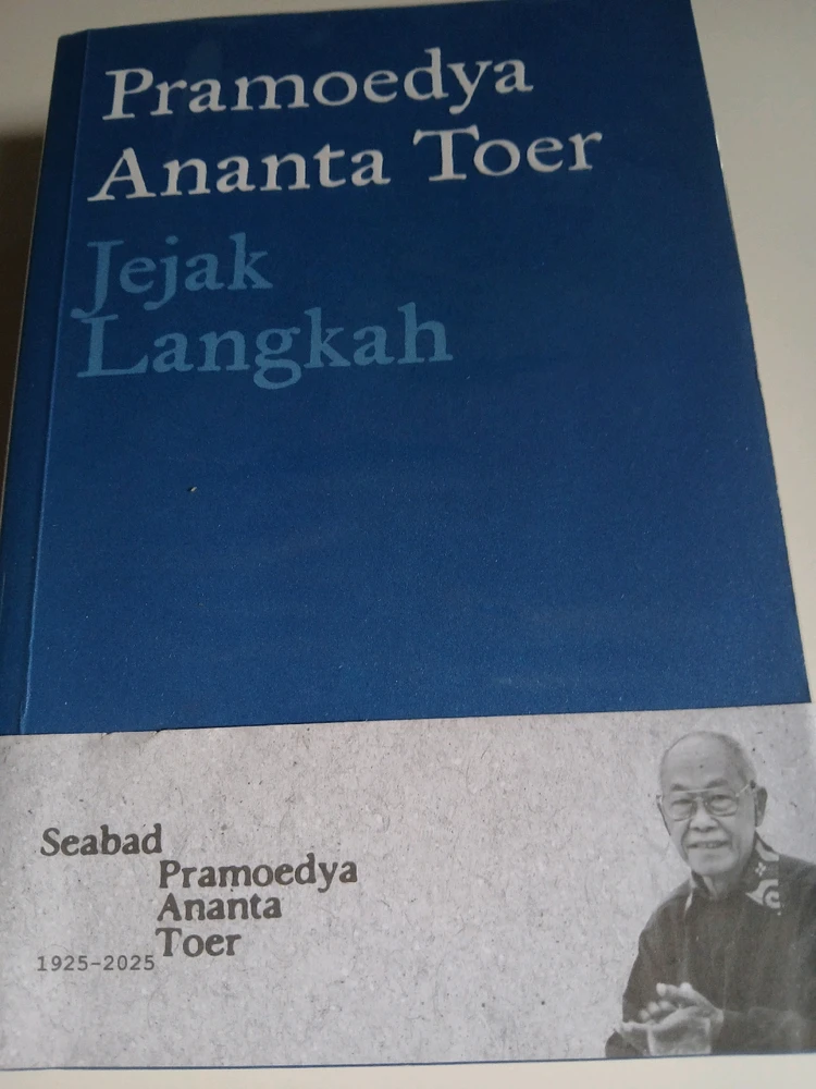 GIF uploaded by Rasina