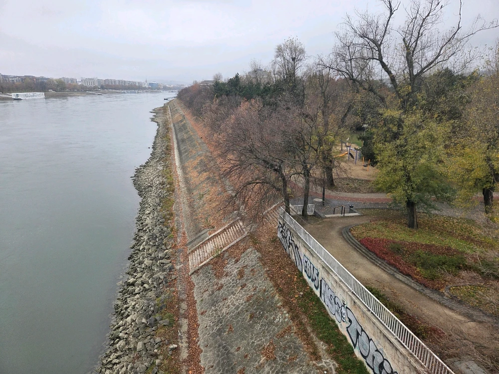 GIF uploaded by Dani