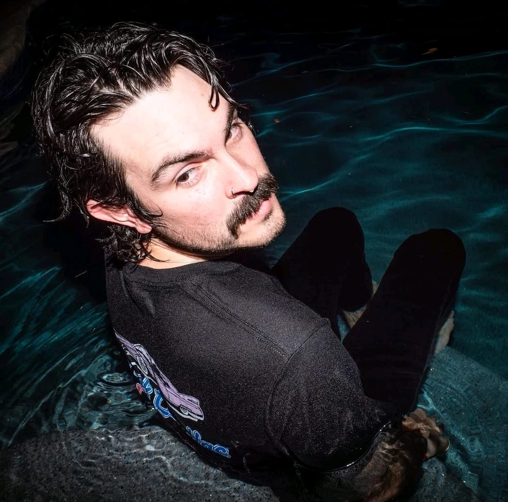 The reference I used to draw him ^-^ 